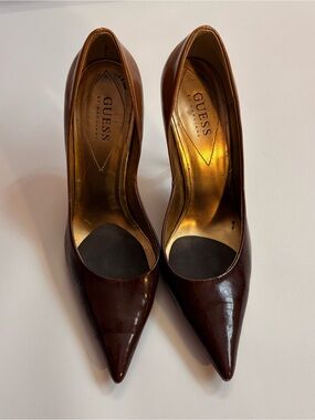 Guess by Marciano brown gradient pumps